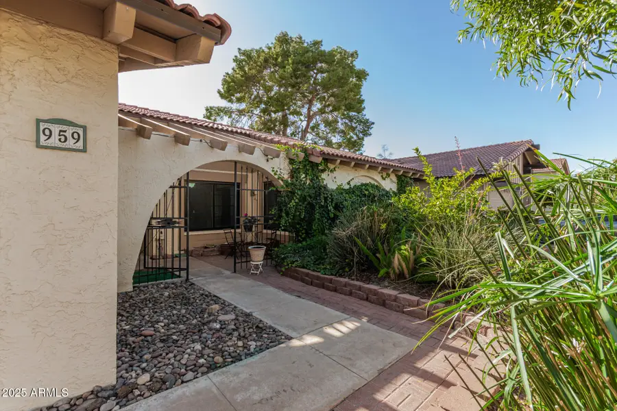 959 E Lobster Trap Lane, Tempe, AZ 85283 - Image #3