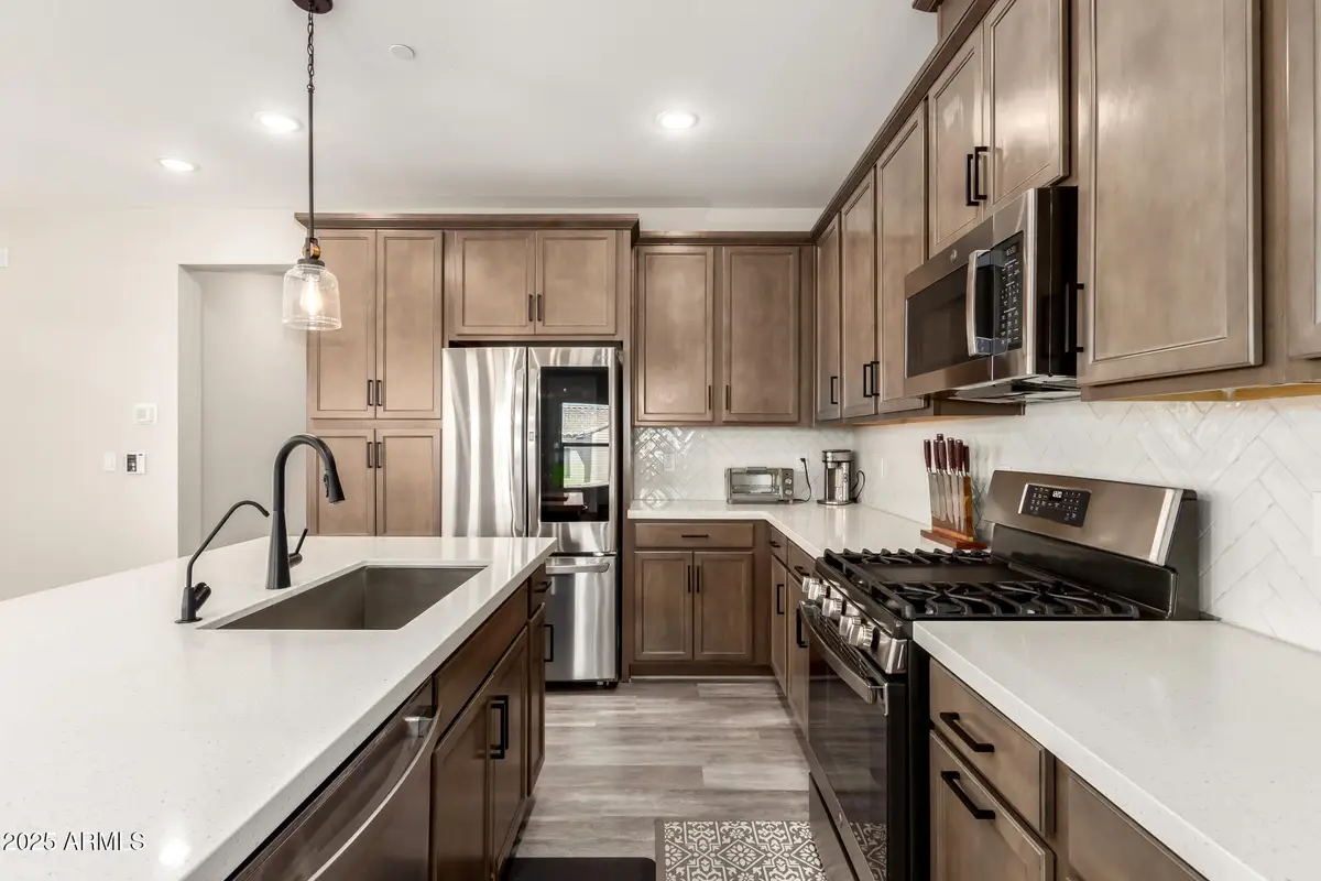 759 E Lark Street #202, Gilbert, AZ 85297 - Image #1