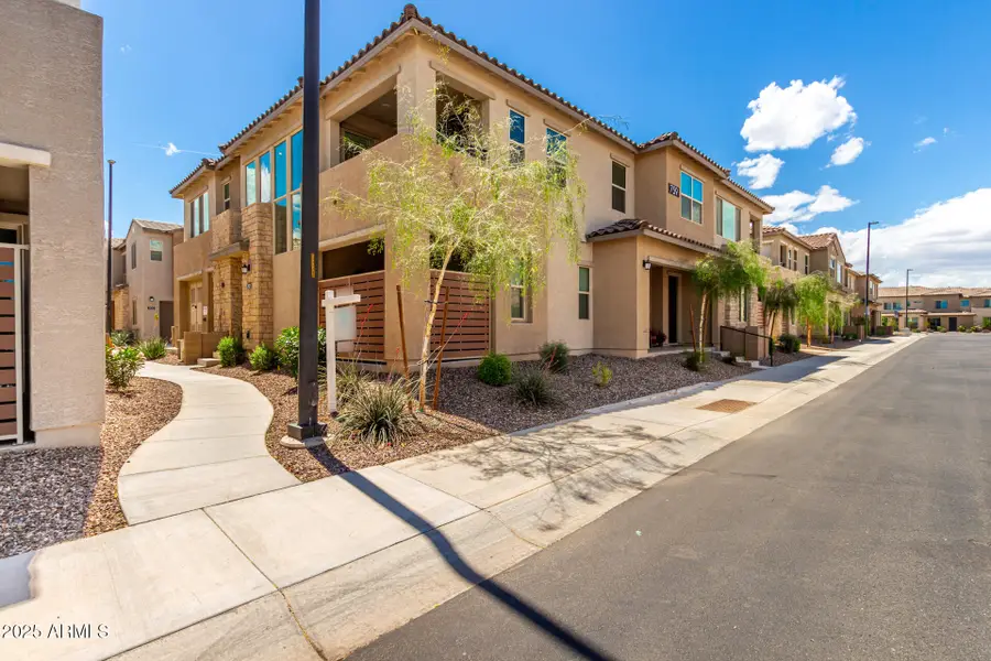 759 E Lark Street #202, Gilbert, AZ 85297 - Image #3