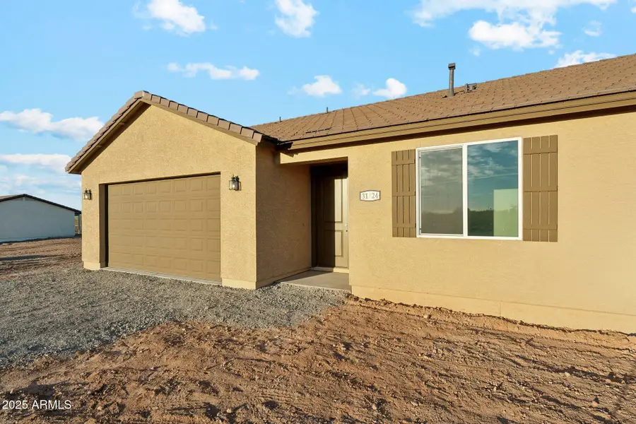 31707 W Buchanan Street, Buckeye, AZ 85326 - Image #2