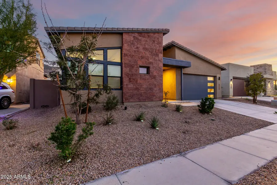 1115 E Paseo Way, Phoenix, AZ 85042 - Image #3