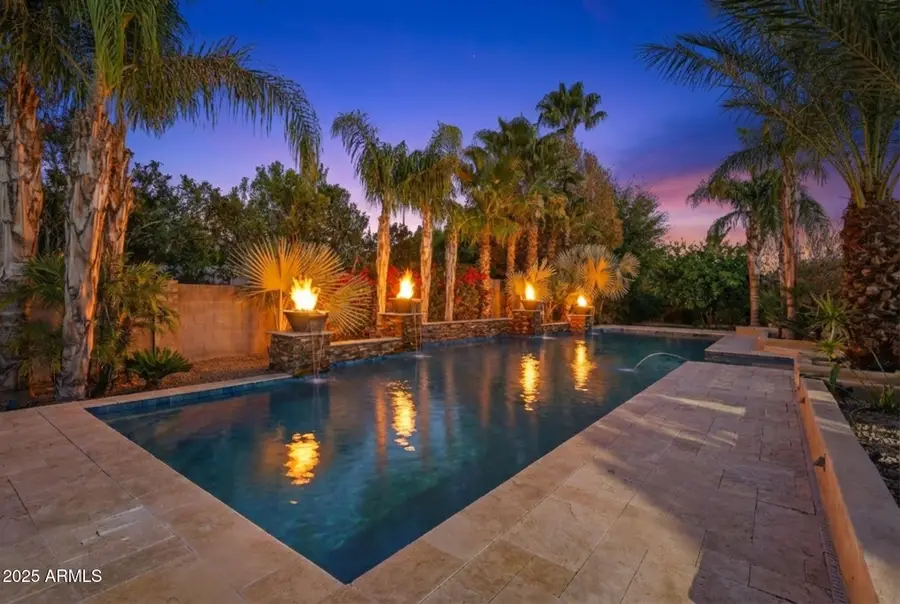 2218 E Brooks Farm Road, Gilbert, AZ 85298 - Image #2