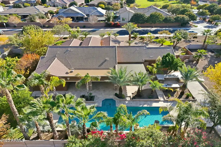 2218 E Brooks Farm Road, Gilbert, AZ 85298 - Image #3