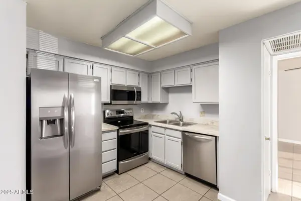 4901 S Calle Los Cerros Drive #233, Tempe, AZ 85282