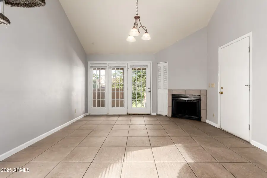 4901 S Calle Los Cerros Drive #233, Tempe, AZ 85282 - Image #2