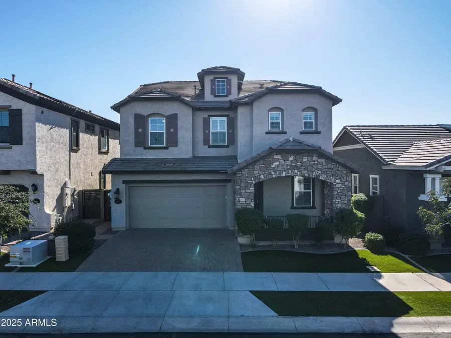 10037 E Nopal Avenue, Mesa, AZ 85209 - Image #2