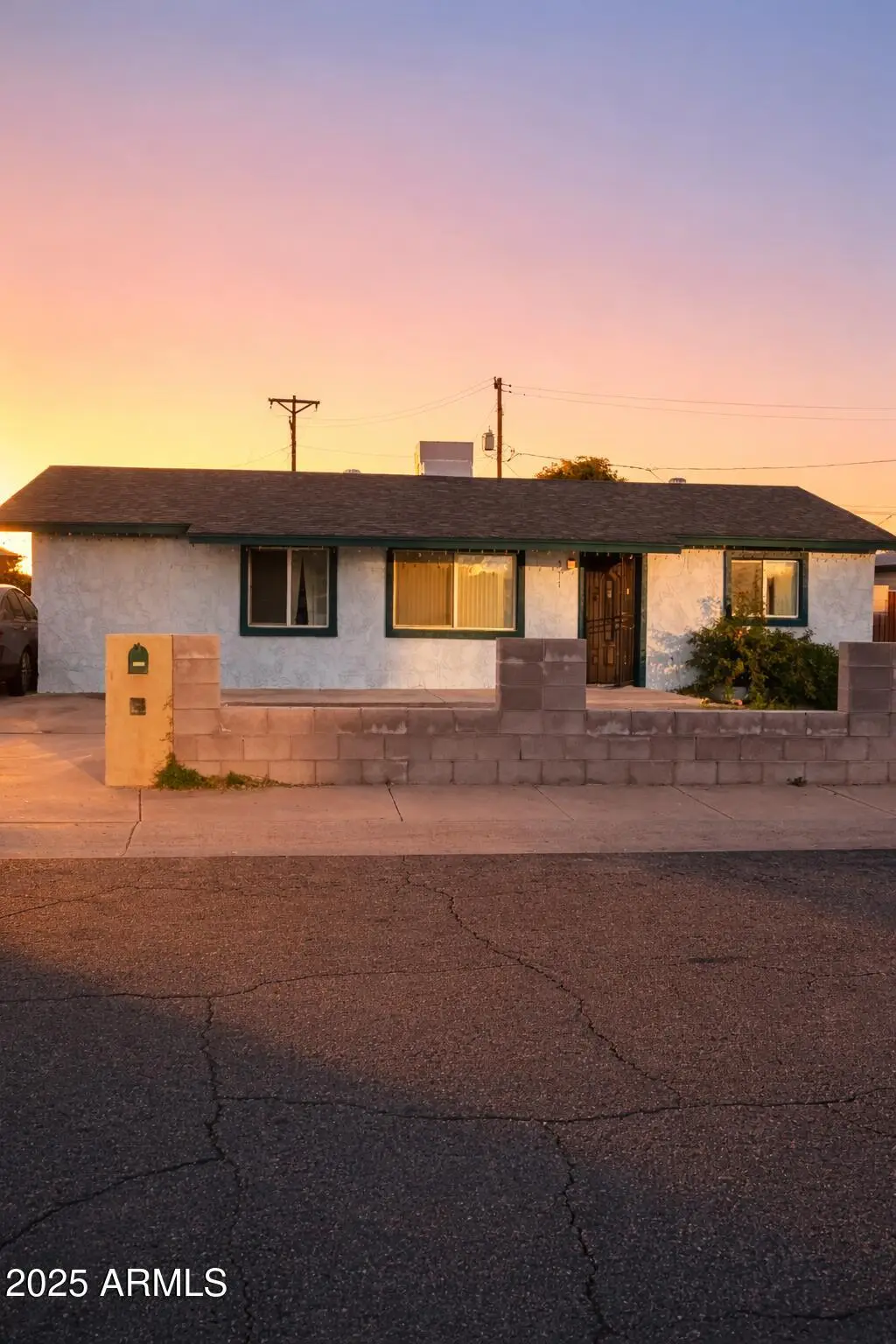 5617 N 38th Drive, Phoenix, AZ 85019 - Image #1