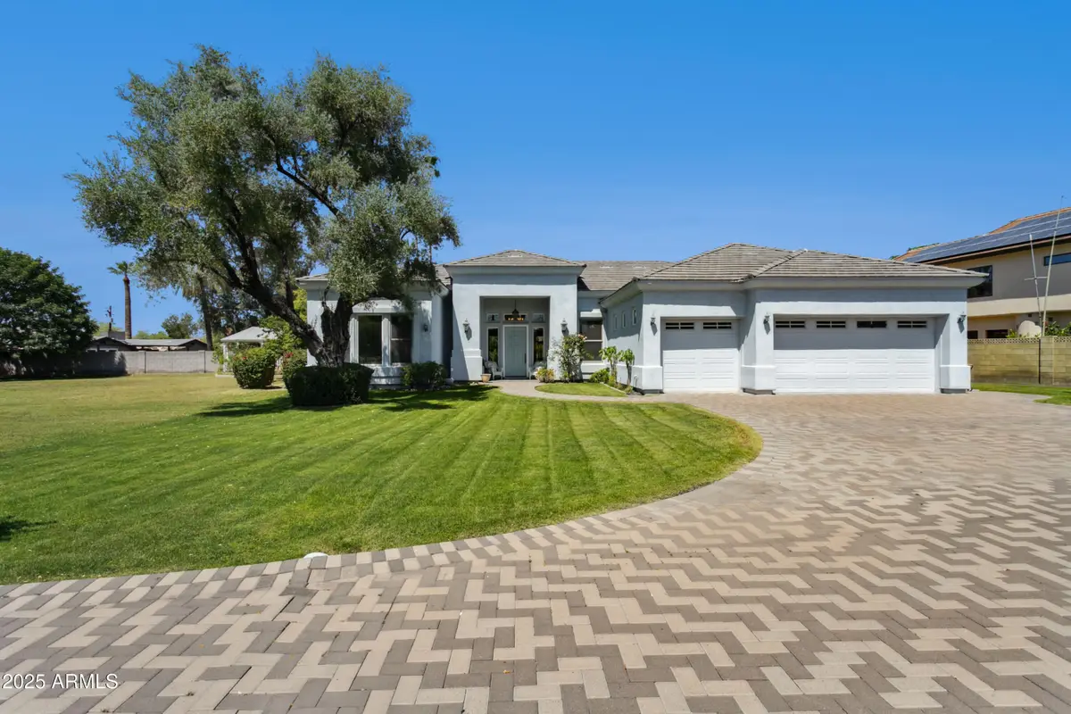 316 E Bethany Home Road #10, Phoenix, AZ 85012 - Image #1