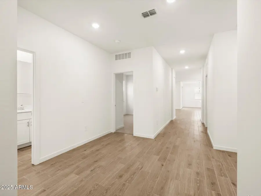 32960 N Vineyard Avenue, San Tan Valley, AZ 85143 - Image #3