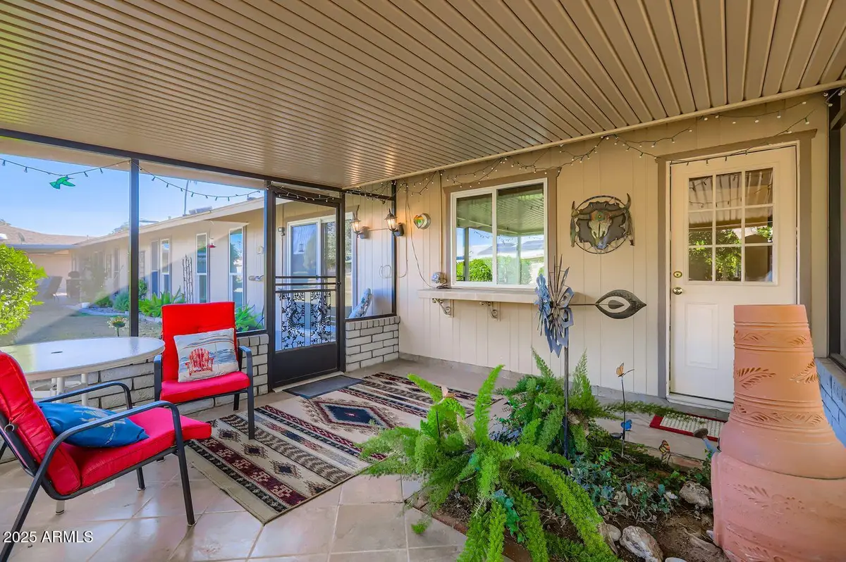 9524 W Greenway Road, Sun City, AZ 85351 - Image #1