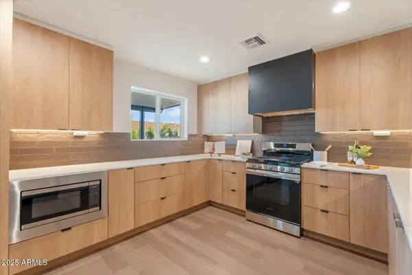 8408 E Rancho Vista Drive, Scottsdale, AZ 85251