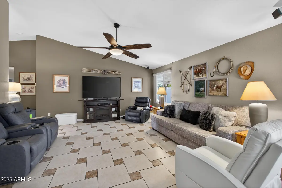 2161 W 17th Avenue, Apache Junction, AZ 85120 - Image #1