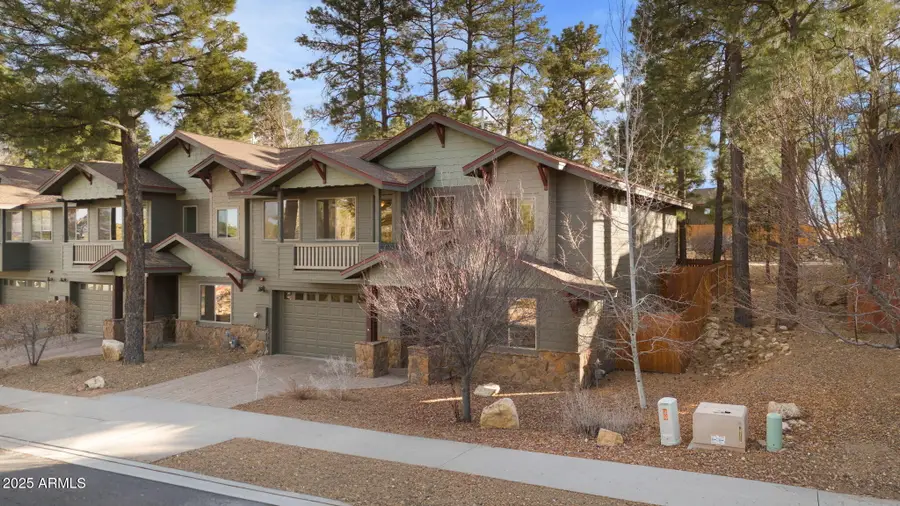 425 E Woodland Drive Drive, Flagstaff, AZ 86001 - #3