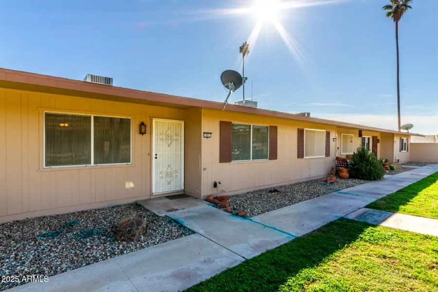 10851 W Santa Fe Drive, Sun City, AZ 85351 - #2