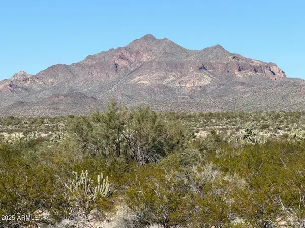 1111 W Pipeline Ranch Road, Congress, AZ 85332