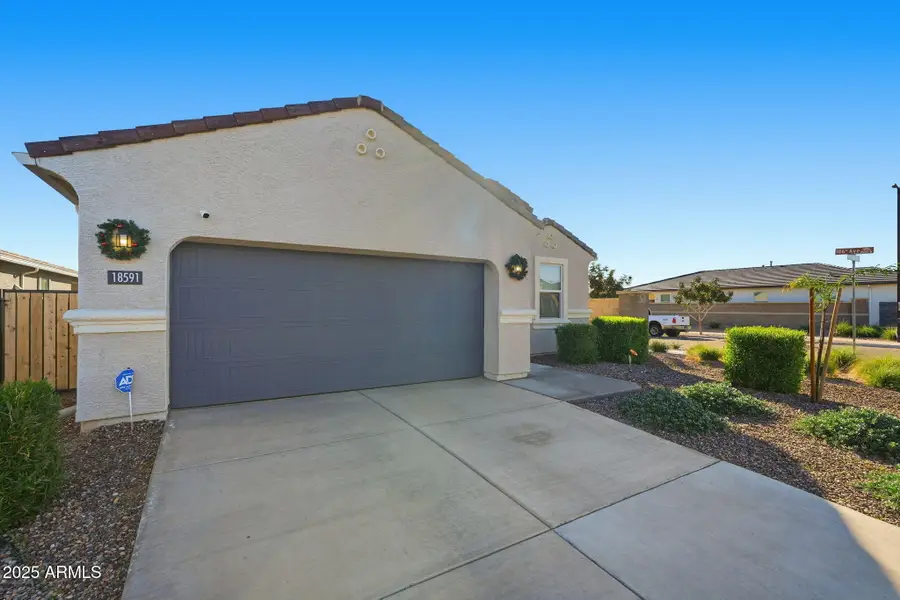 18591 W Desert Hollow Drive, Surprise, AZ 85387 - Image #2