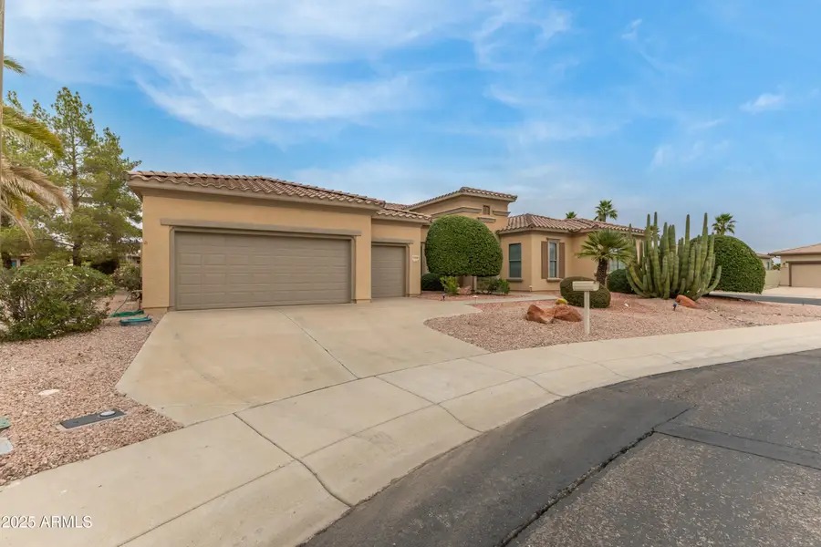 19440 N Regents Park Drive, Surprise, AZ 85387 - Image #2