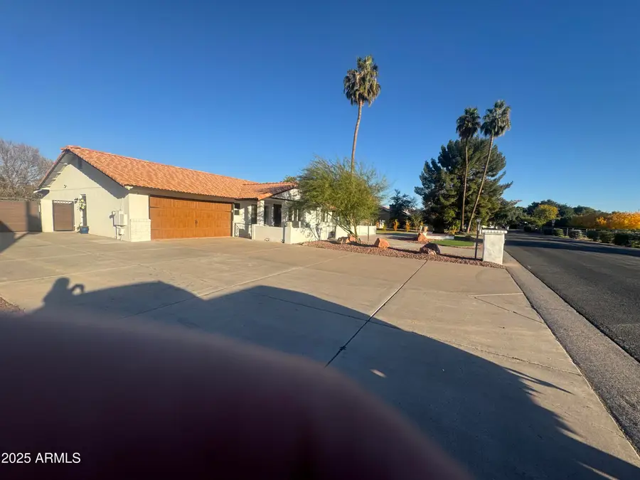 704 E Mesquite Avenue, Gilbert, AZ 85296 - Image #2