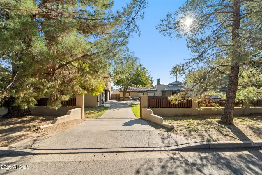 1345 E Ocotillo Road, Phoenix, AZ 85014 - Image #2