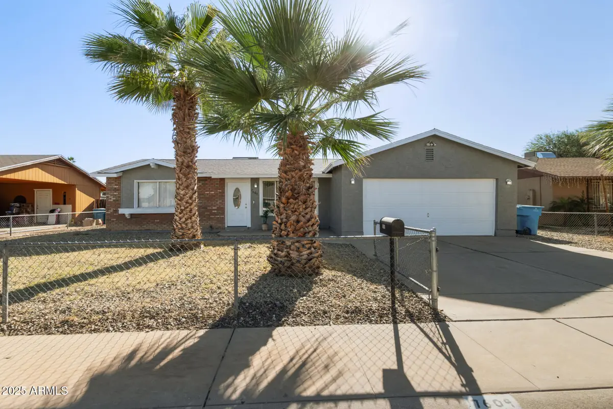 7609 W Cheery Lynn Road, Phoenix, AZ 85033 - Image #1