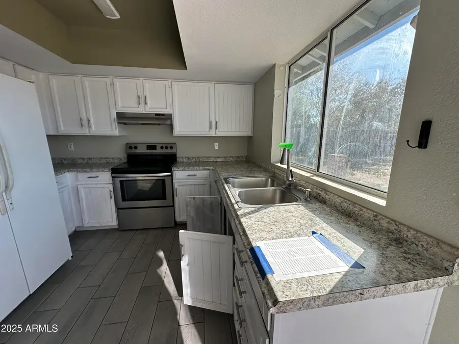 519 E Gabrilla Drive, Casa Grande, AZ 85122 - Image #3