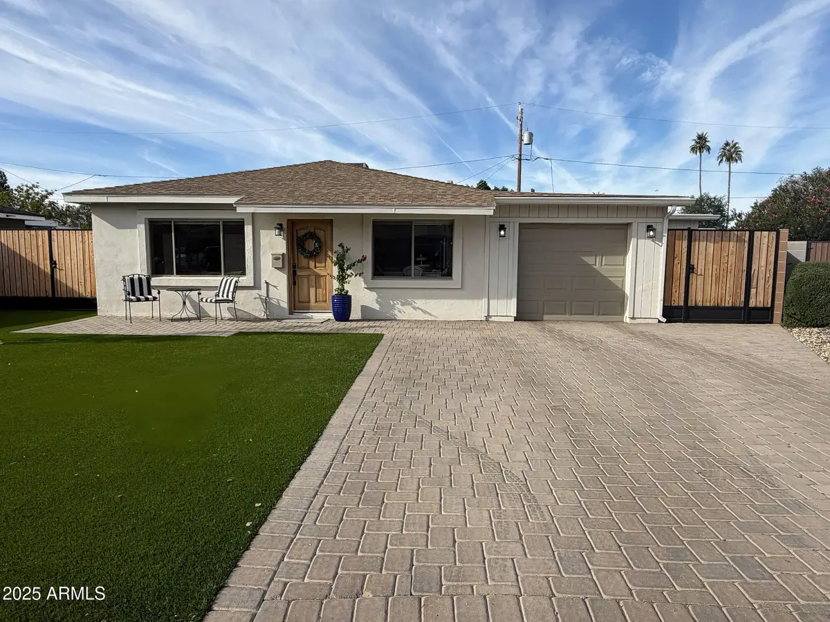 4228 N 44th Place, Phoenix, AZ 85018 - Image #1