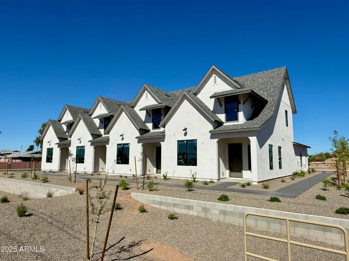 8232 E University Drive, Mesa, AZ 85207 - Image #1