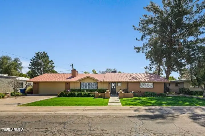 325 E Aepli Drive, Tempe, AZ 85282 - Image #2