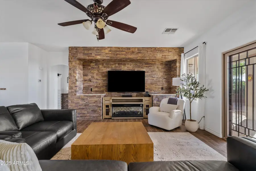 3201 E Gleneagle Drive, Chandler, AZ 85249 - Image #3