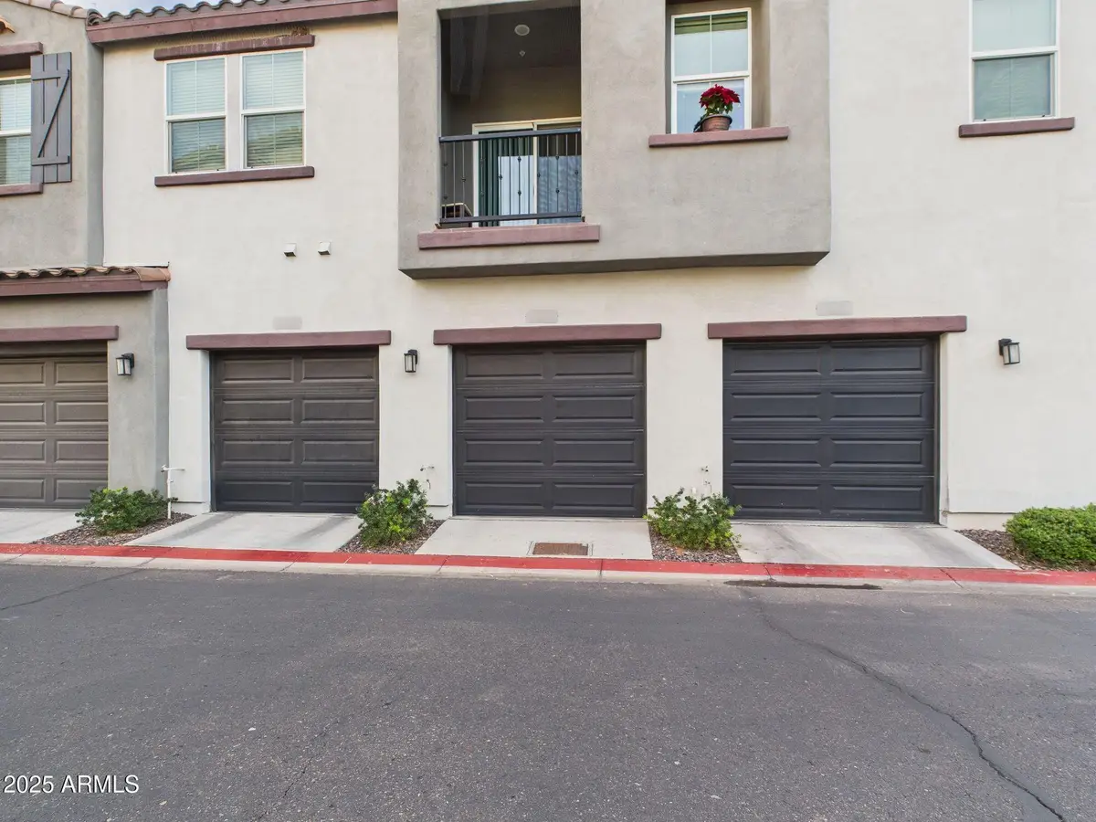 2335 E Hidalgo Avenue, Phoenix, AZ 85040 - Image #1