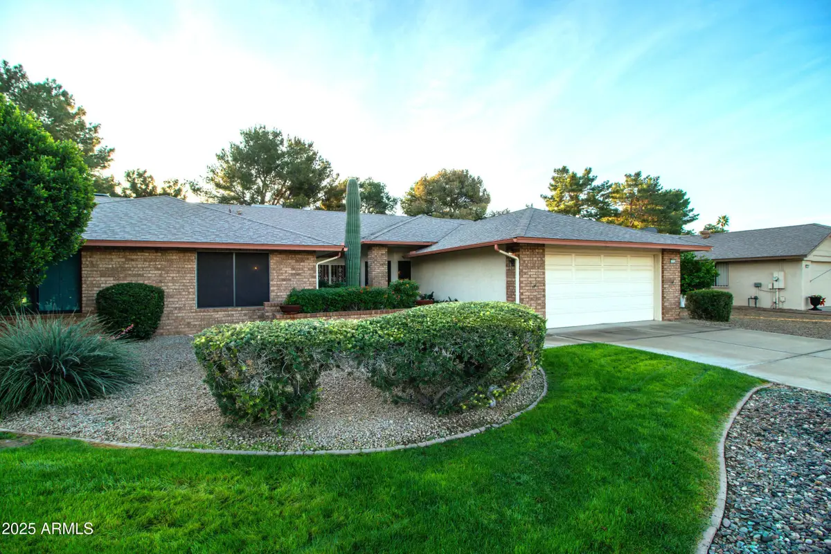 13723 W Greenview Drive, Sun City West, AZ 85375 - Image #1