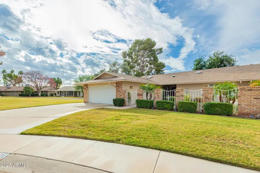 9871 W Country Club Court, Sun City, AZ 85373 - Image #3