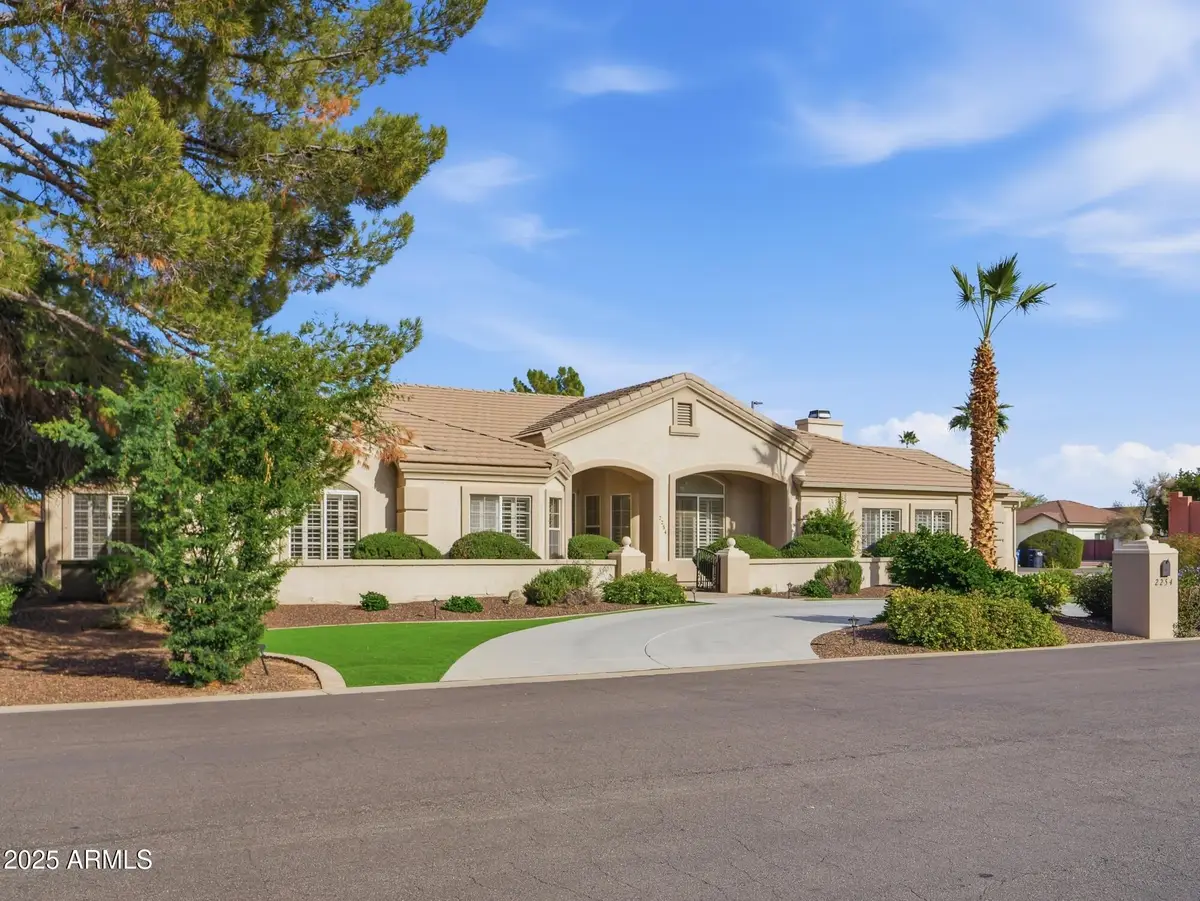 2254 E Barbarita Avenue, Gilbert, AZ 85234 - Image #1