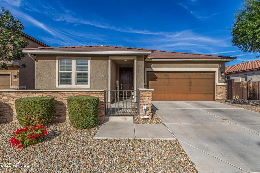 17584 W Tonto Street, Goodyear, AZ 85338 - Image #2