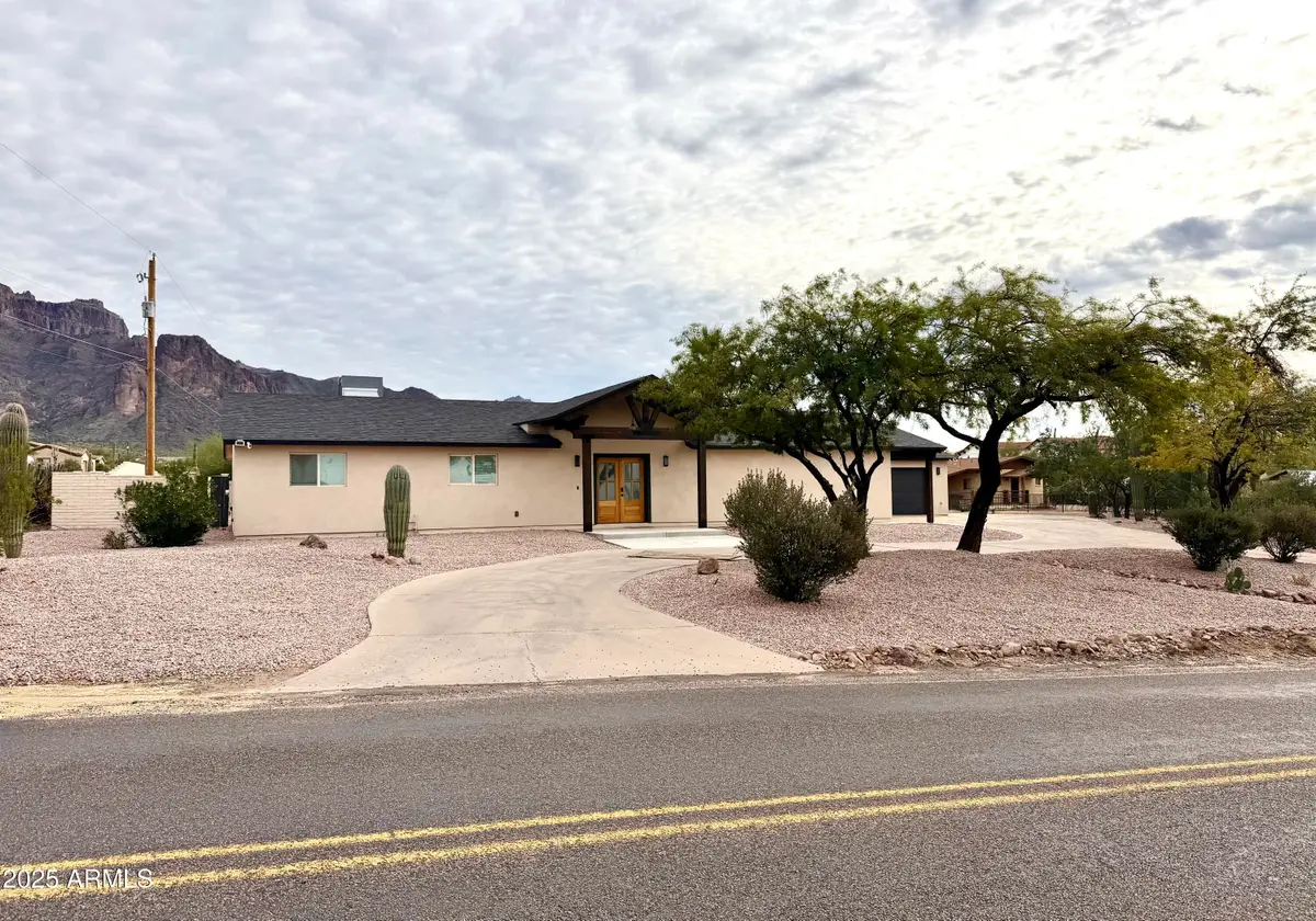 1165 N Mountain View Road, Apache Junction, AZ 85119 - Image #1