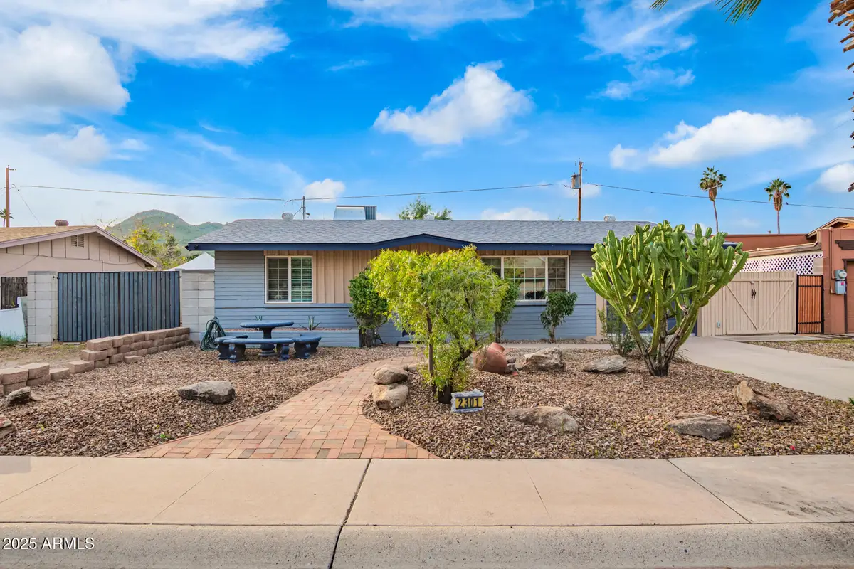 2301 E Marilyn Road, Phoenix, AZ 85022 - Image #1