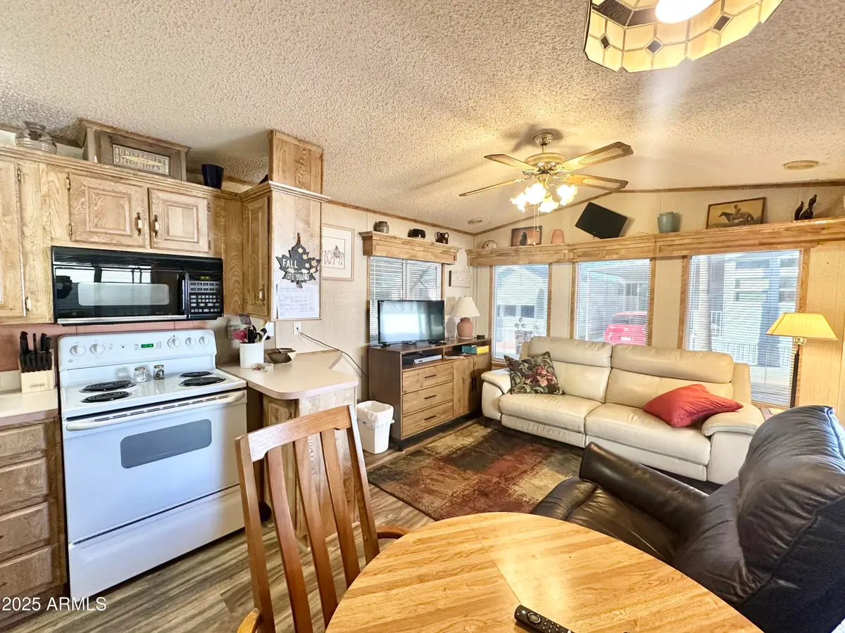 930 S Nickel Drive, Apache Junction, AZ 85119 - Image #1