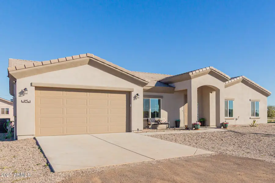 825 N 297th Drive, Buckeye, AZ 85396 - Image #3