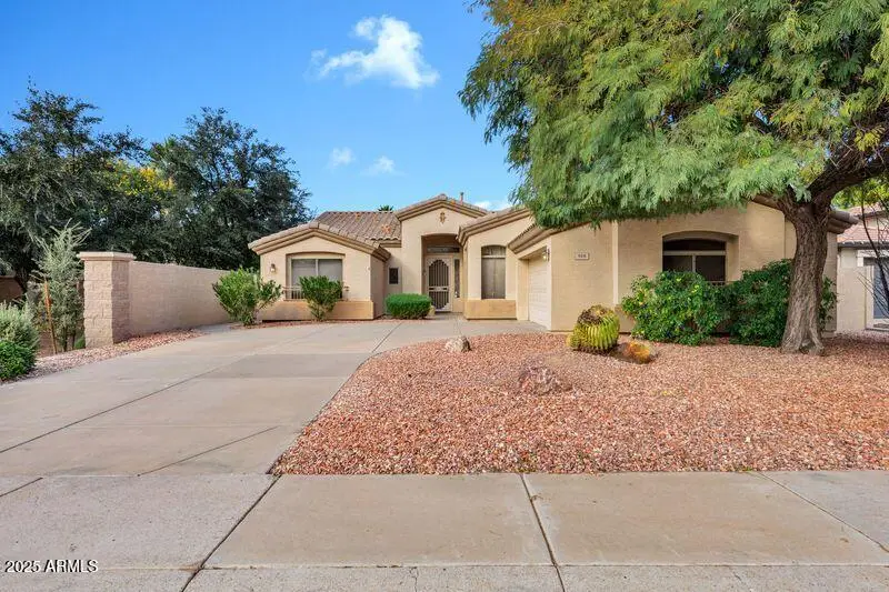 918 E Loma Vista Street, Gilbert, AZ 85295 - Image #2