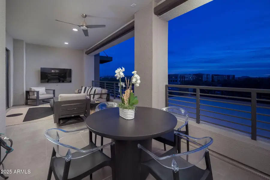 5250 E Deer Valley Drive #303, Phoenix, AZ 85054 - Image #3