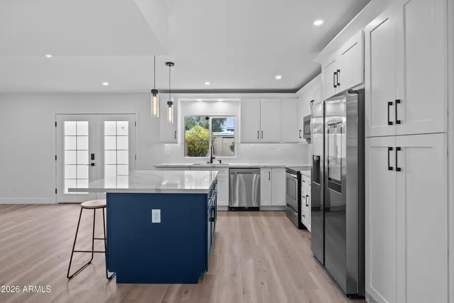 8214 E Mcdonald Drive, Scottsdale, AZ 85250 - Image #3