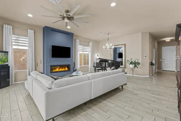 14200 W Village Parkway #2046, Litchfield Park, AZ 85340