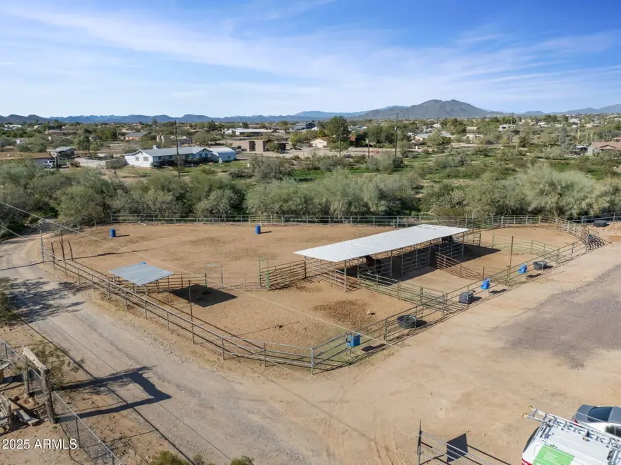 1218 E Sentinel Rock Road, Phoenix, AZ 85086 - Image #2