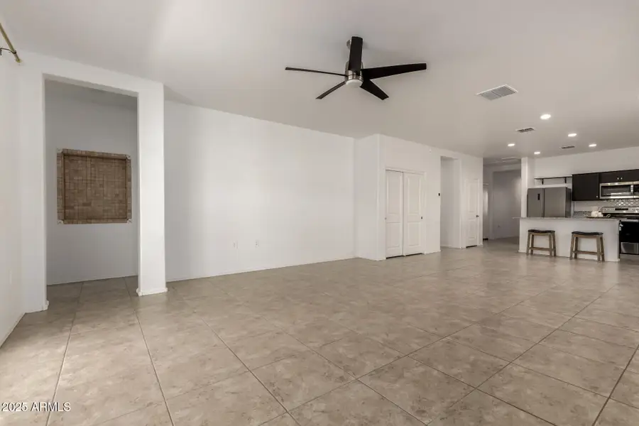 5267 E Diatomite Drive, San Tan Valley, AZ 85143 - Image #2