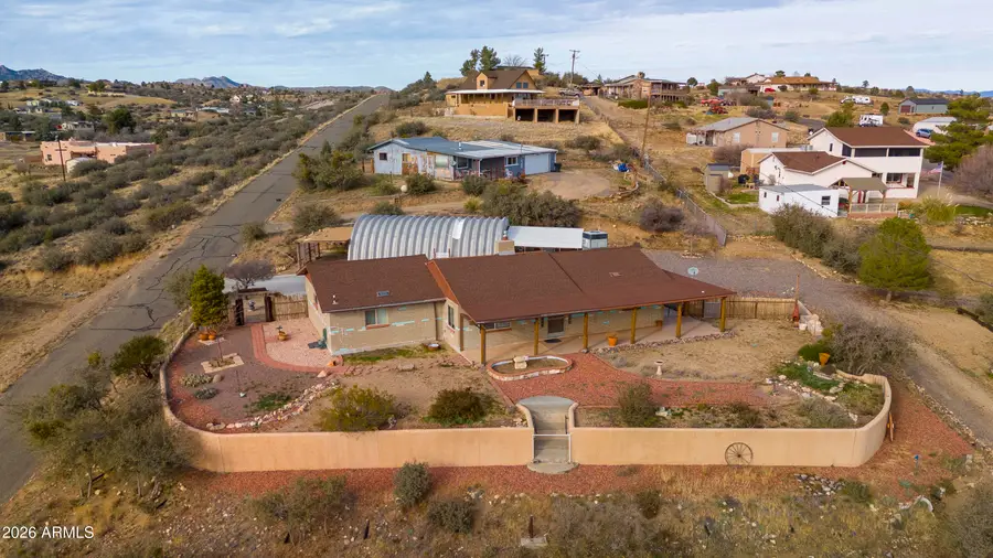 18467 S Niblick Drive, Peeples Valley, AZ 86332 - Image #2