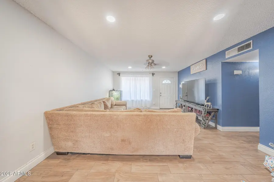 6321 W Cheery Lynn Road, Phoenix, AZ 85033 - Image #2