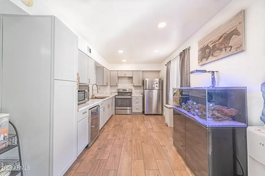 6321 W Cheery Lynn Road, Phoenix, AZ 85033 - Image #3