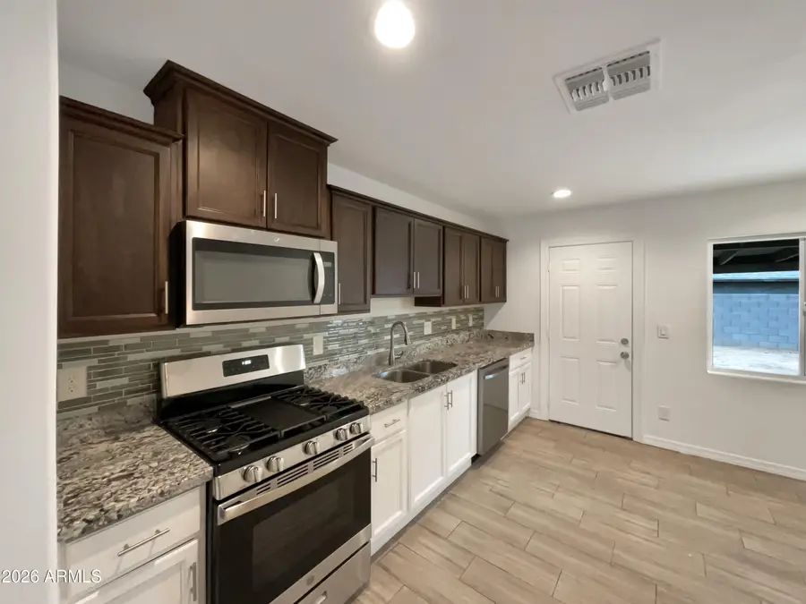 1838 W Alta Vista Road, Phoenix, AZ 85041 - Image #2