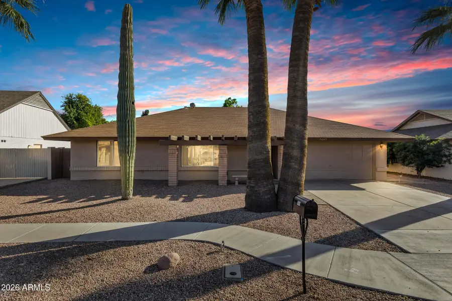 1645 W Nido Avenue, Mesa, AZ 85202 - #2