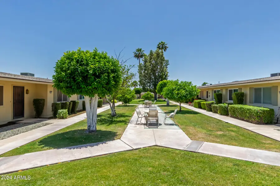 10935 W Santa Fe Drive, Sun City, AZ 85351 - Image #2